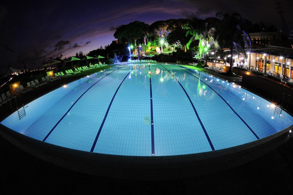 Country Lodge Hotel & Resort Beiroet Buitenkant foto